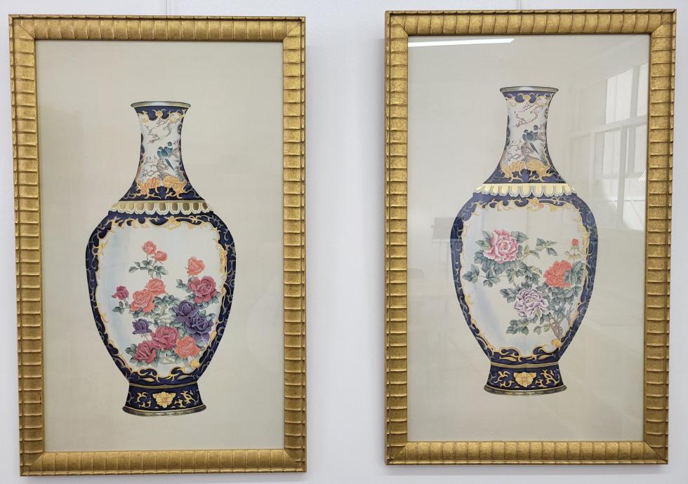 Pair of Decorative Framed Oriental Urn Prints (1 of 8)