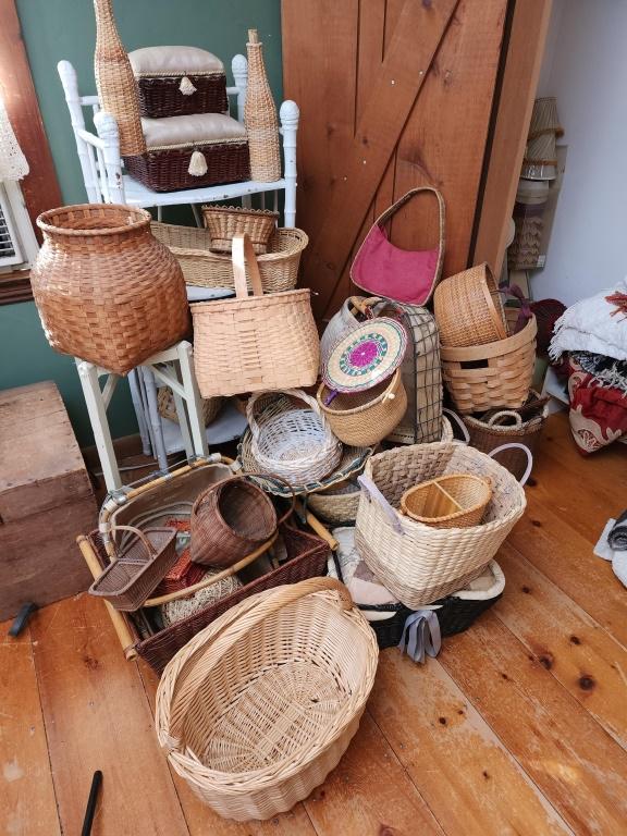Massive Bulk Lot of Baskets (1 of 7)