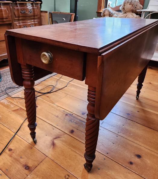 19th Century Turned Leg Drop Leaf Table (1 of 9)