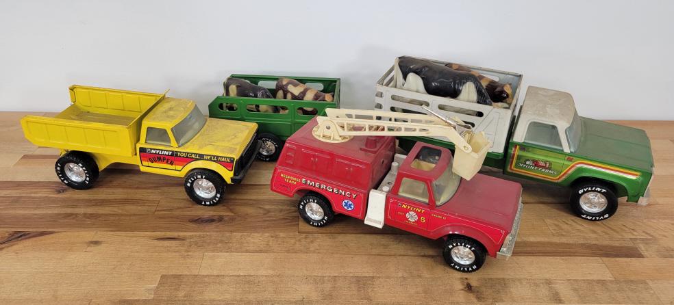 3pc Lot of Vintage Nylint Toy Trucks (1 of 4)