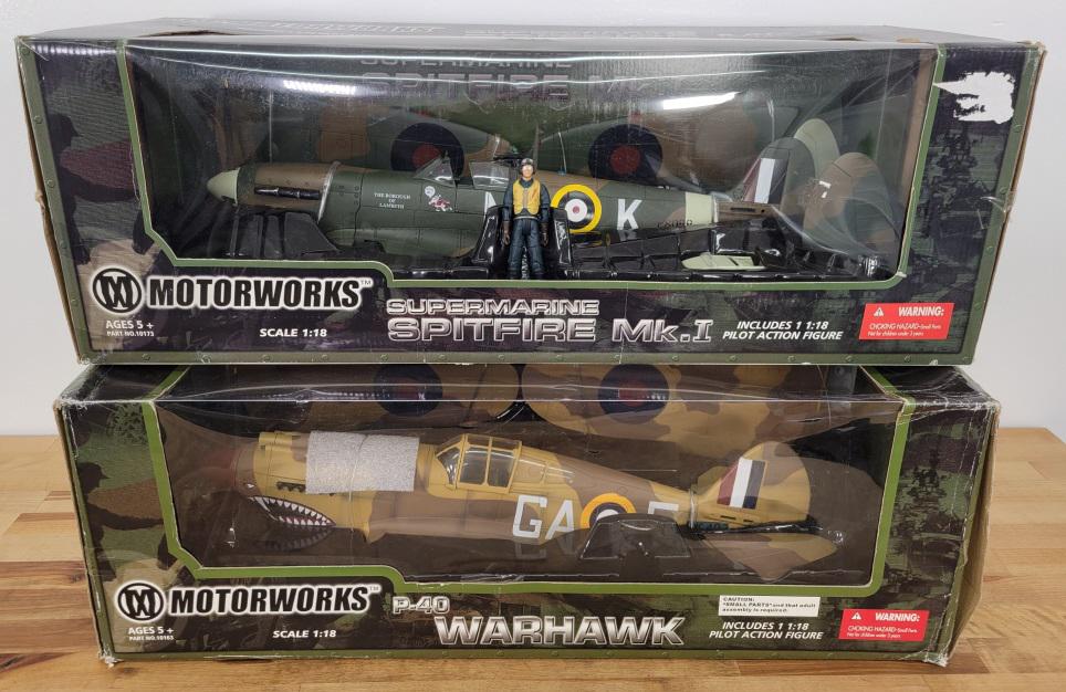 2pc. Motorworks 1:18 Scale Model Airplanes NIB - Lot 1 (1 of 7)
