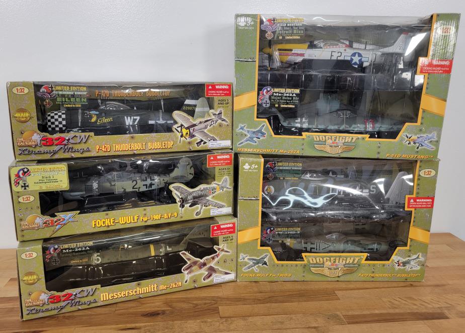 5pc. Extreme Wings 1:32 Scale Model Airplanes NIB - Lot 1 (1 of 8)