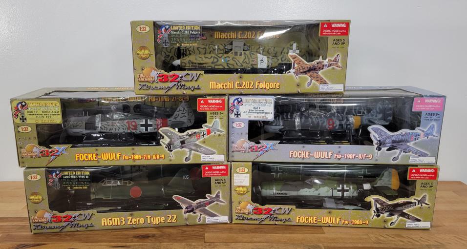 5pc. Extreme Wings 1:32 Scale Model Airplanes NIB - Lot 5 (1 of 8)