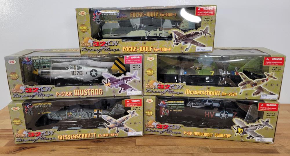 5pc. Extreme Wings 1:32 Scale Model Airplanes NIB - Lot 8 (1 of 7)