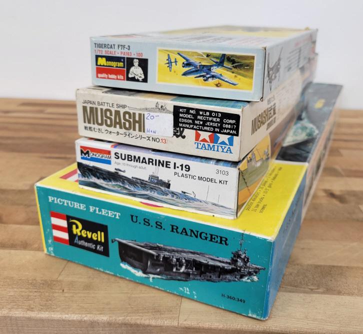 4pc. Vintage Military Model Kits - Lot 5 (1 of 5)