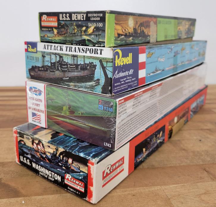 4pc. Vintage Military Model Kits - Lot 21 (1 of 5)