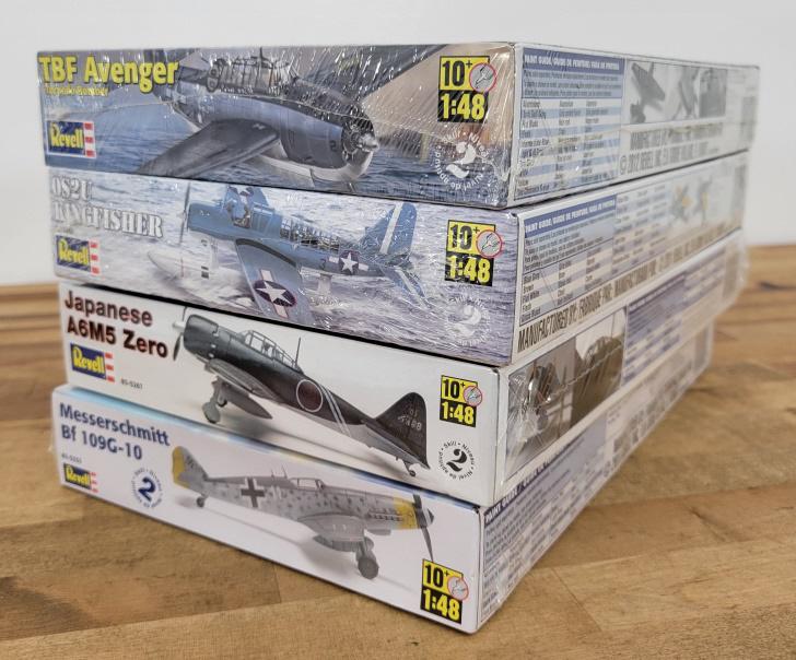 4pc. Vintage Military Model Kits - Lot 26 (1 of 6)