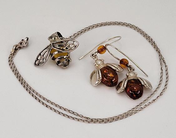 Sterling Silver & Amber Honey Bee Necklace Set (1 of 8)