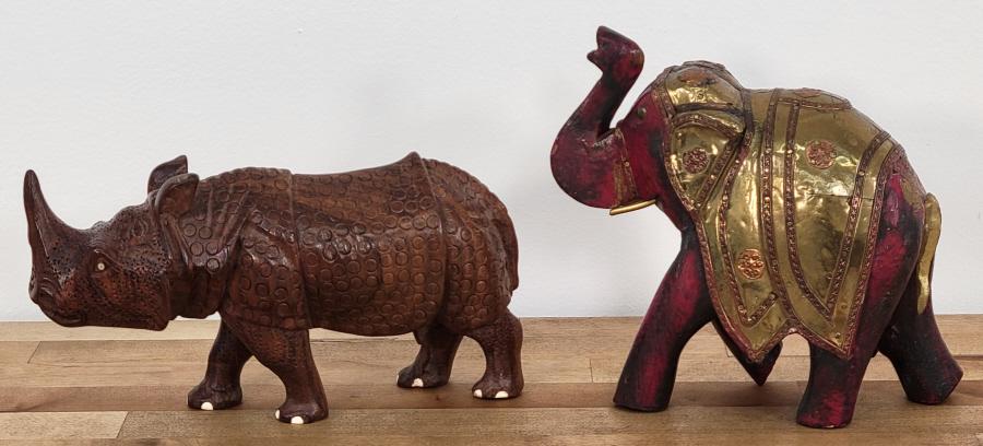 Pair of Vintage Carved Wood Animal Figures (1 of 12)