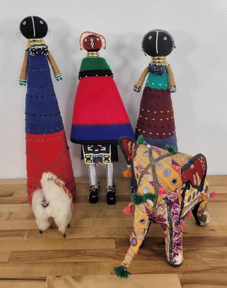 African Ndebele Dolls & Embroidered Elephant (1 of 15)