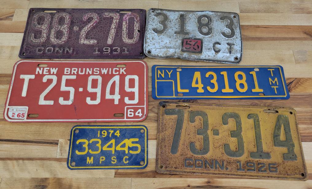 Grouping of 6 Vintage License Plates (1 of 7)