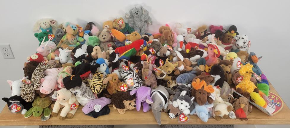 Estate Collection of Beanie Baby's - Lot #1 (1 of 10)