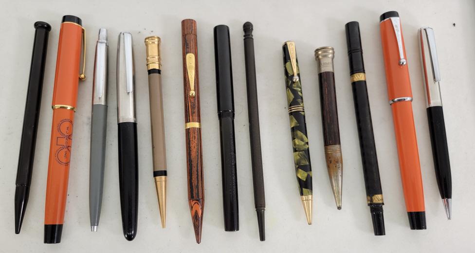 13pc Lot of Vintage Fountain Pens & Mechanical Pencils (1 of 8)