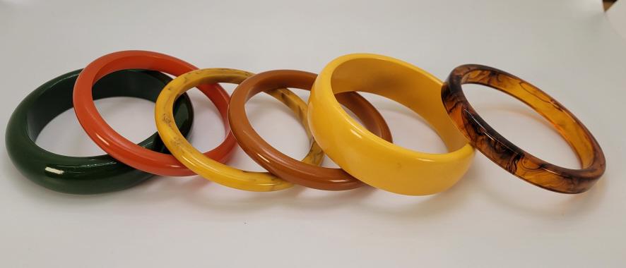 6pc. Estate Lot of Vintage & Bakelite Bracelets (1 of 5)