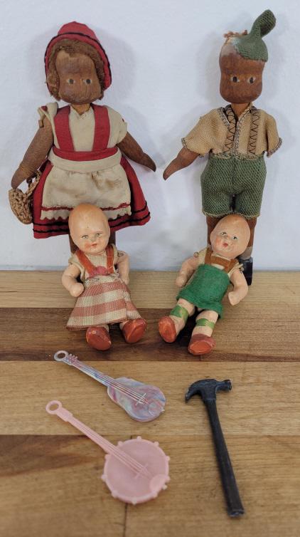 Lot of 4 Antique Dolls: Description: This lot includes the 4 vintage / antique dolls as seen in the photos. See photos for lot contents and condition. Sold As-Is in as found condition.