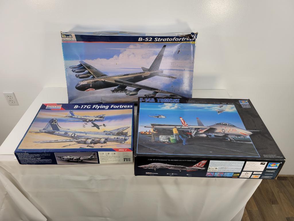 3pc Vintage Model Kits Estate Collection -Lot #17 (1 of 4)