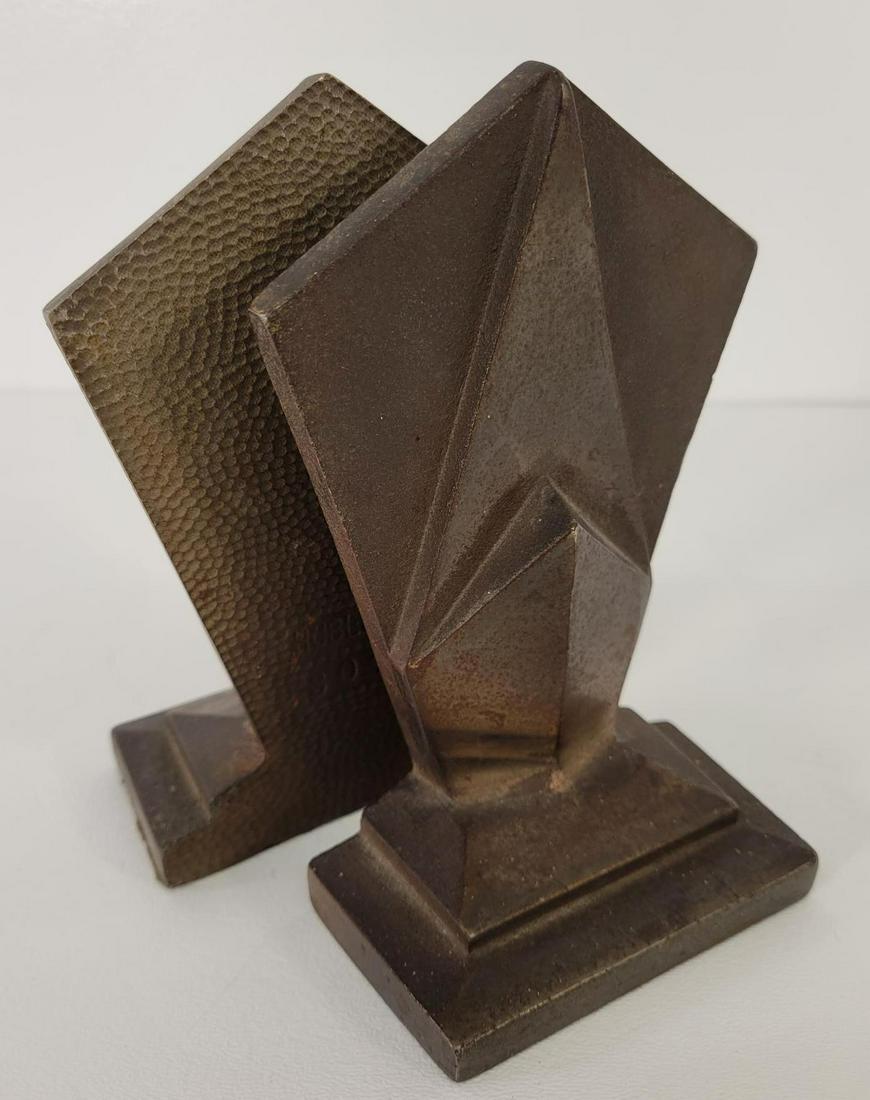 Art Deco Hubley Cast Iron Bookends #307 (1 of 7)