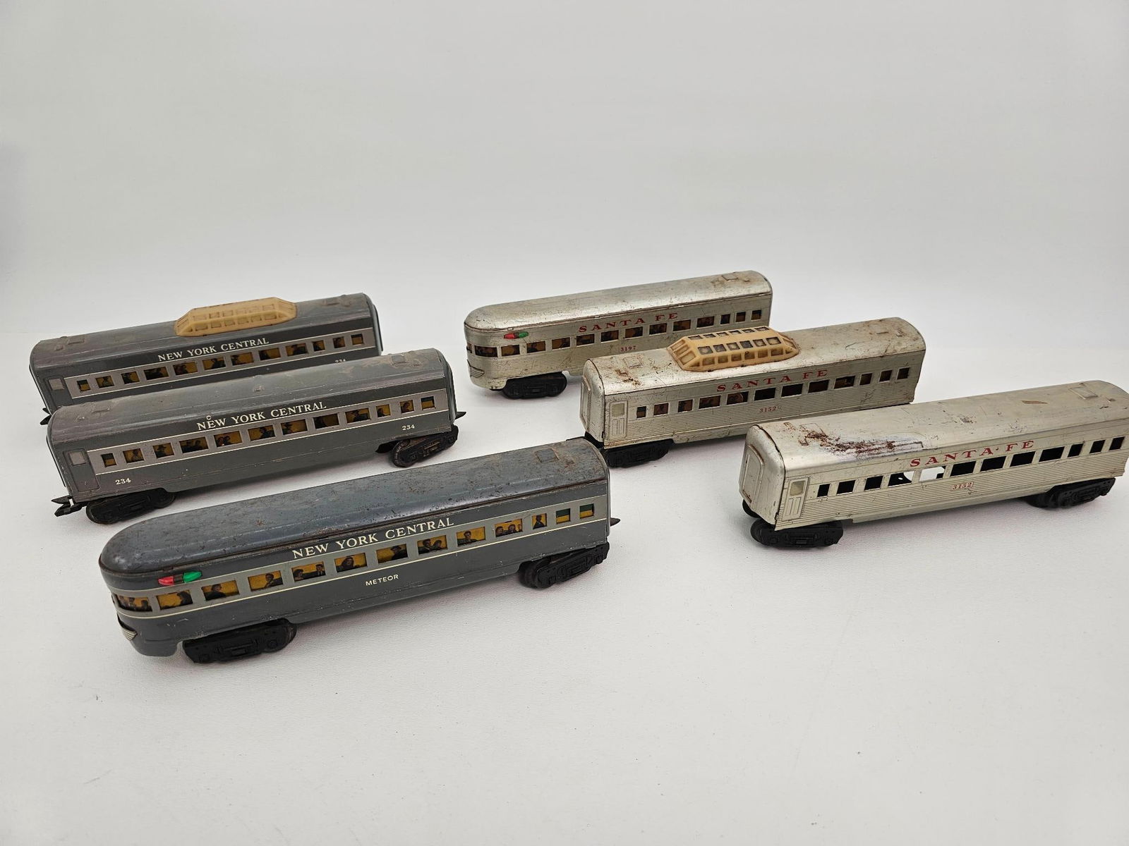 (6) Six Marx Steam Engine Passenger Cars (1 of 7)