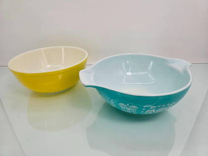 (2) Two Vintage Pyrex Mixing Bowls: Both bowls are in good vintage order with minor finish loss from age and use.  Measurements: Larger Bowl is 13"W x 4.5"H