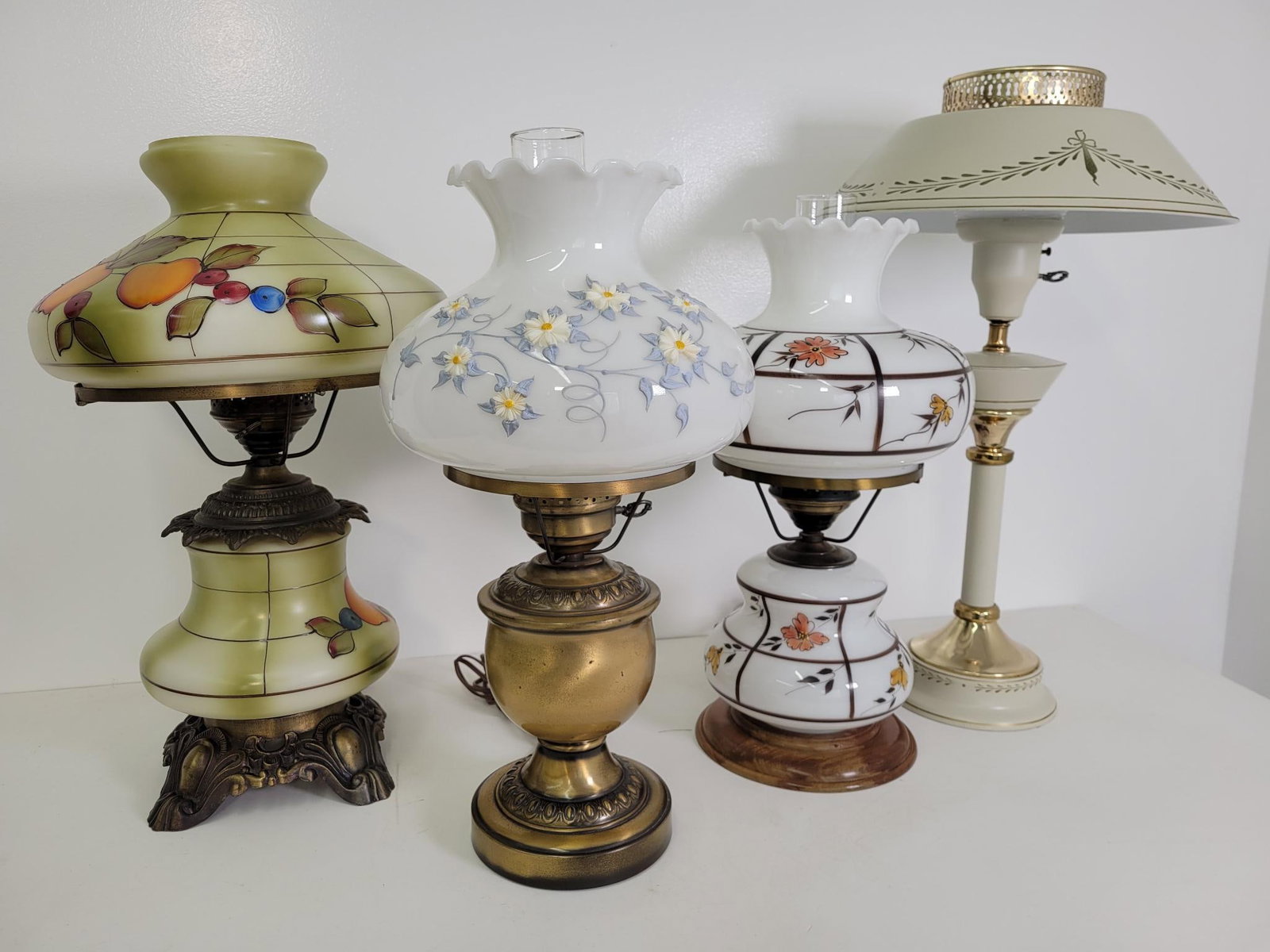 (4) Four Vintage Table Lamps (1 of 20)