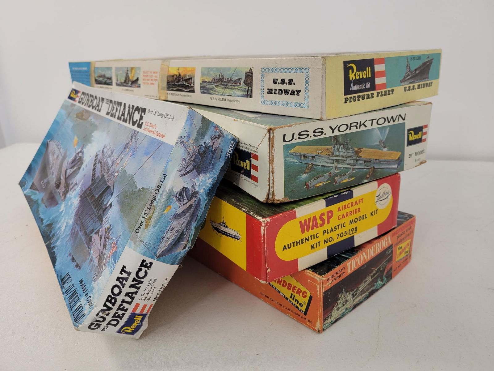 Lot #32 - Vintage Model Kits - Opened Box (1 of 5)