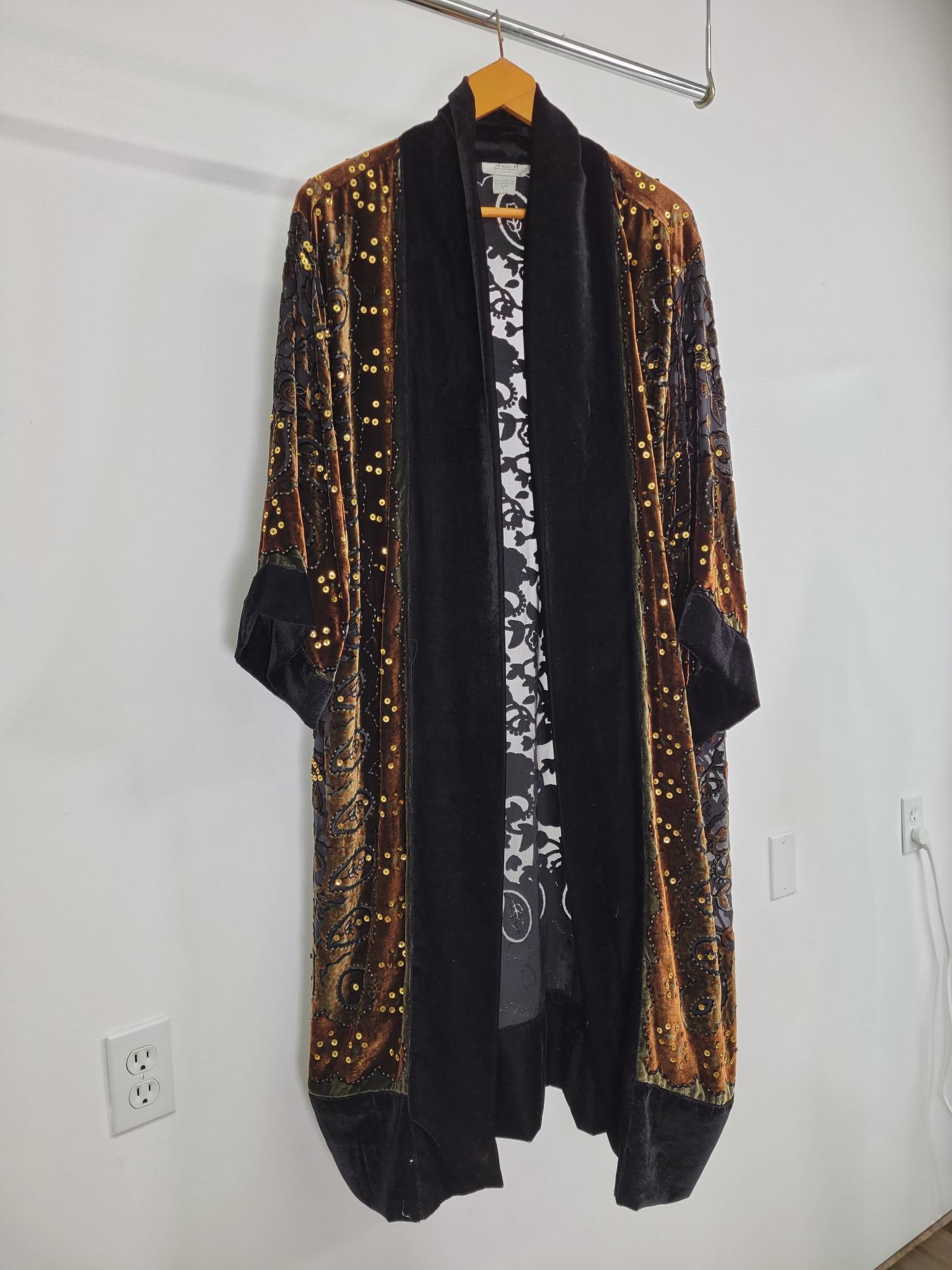 Vintage Beaded Aria. A Opera Coat (1 of 6)