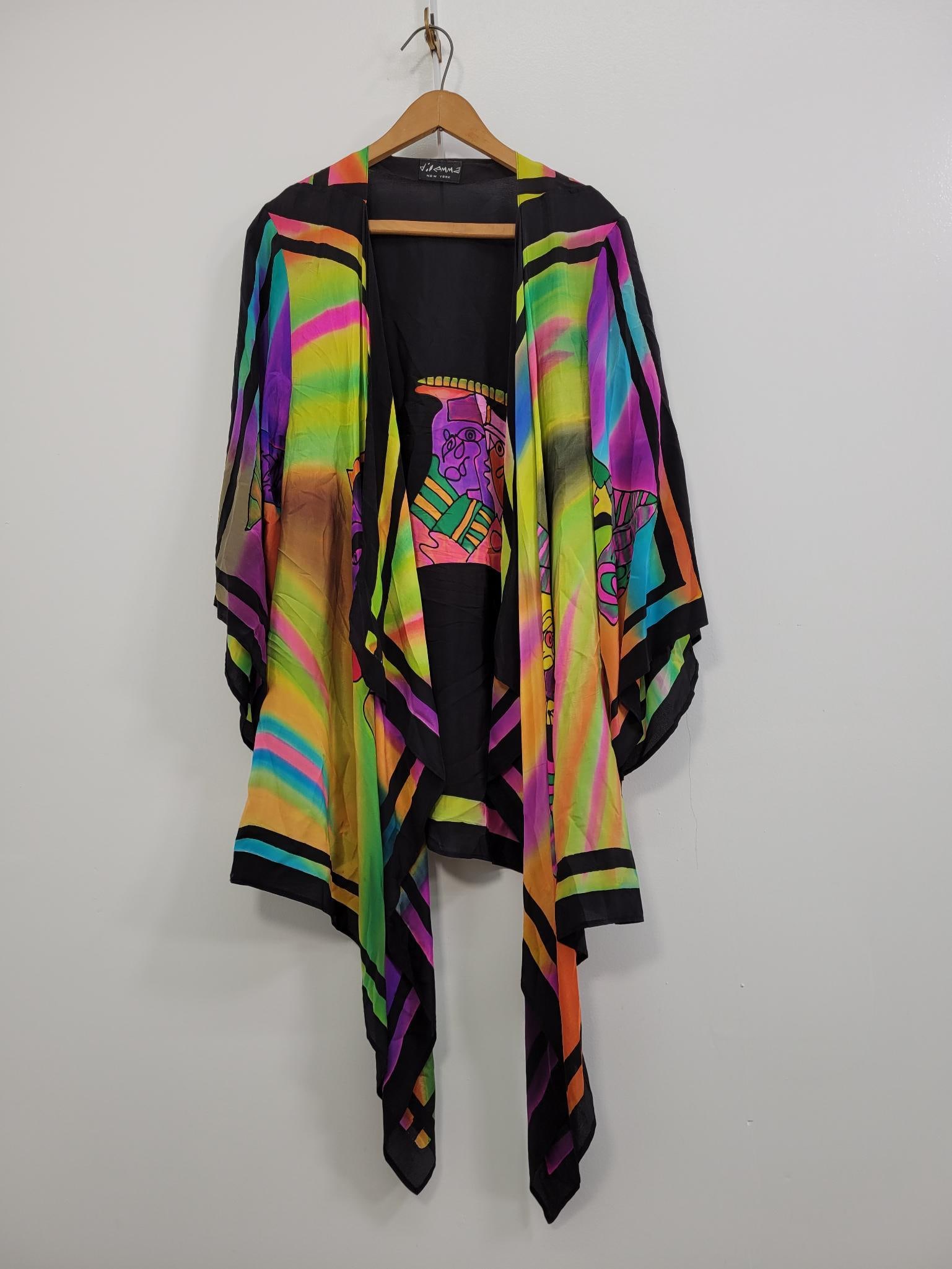 Artist Inspired Hand painted Silk Dilemma Kimono: Description: Artist (Picasso?) Inspired Hand painted Dilemma New York silk Kimono. No stains or ripsMeasurements: One Size