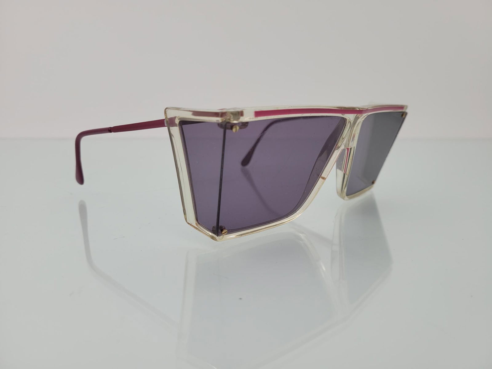 Vintage Guy Laroche Square Shield Sunglasses: Description: Vintage 80s style Guy Laroche square shield sunglasses. Some scratches on lenses (see photos) Measurements: one size