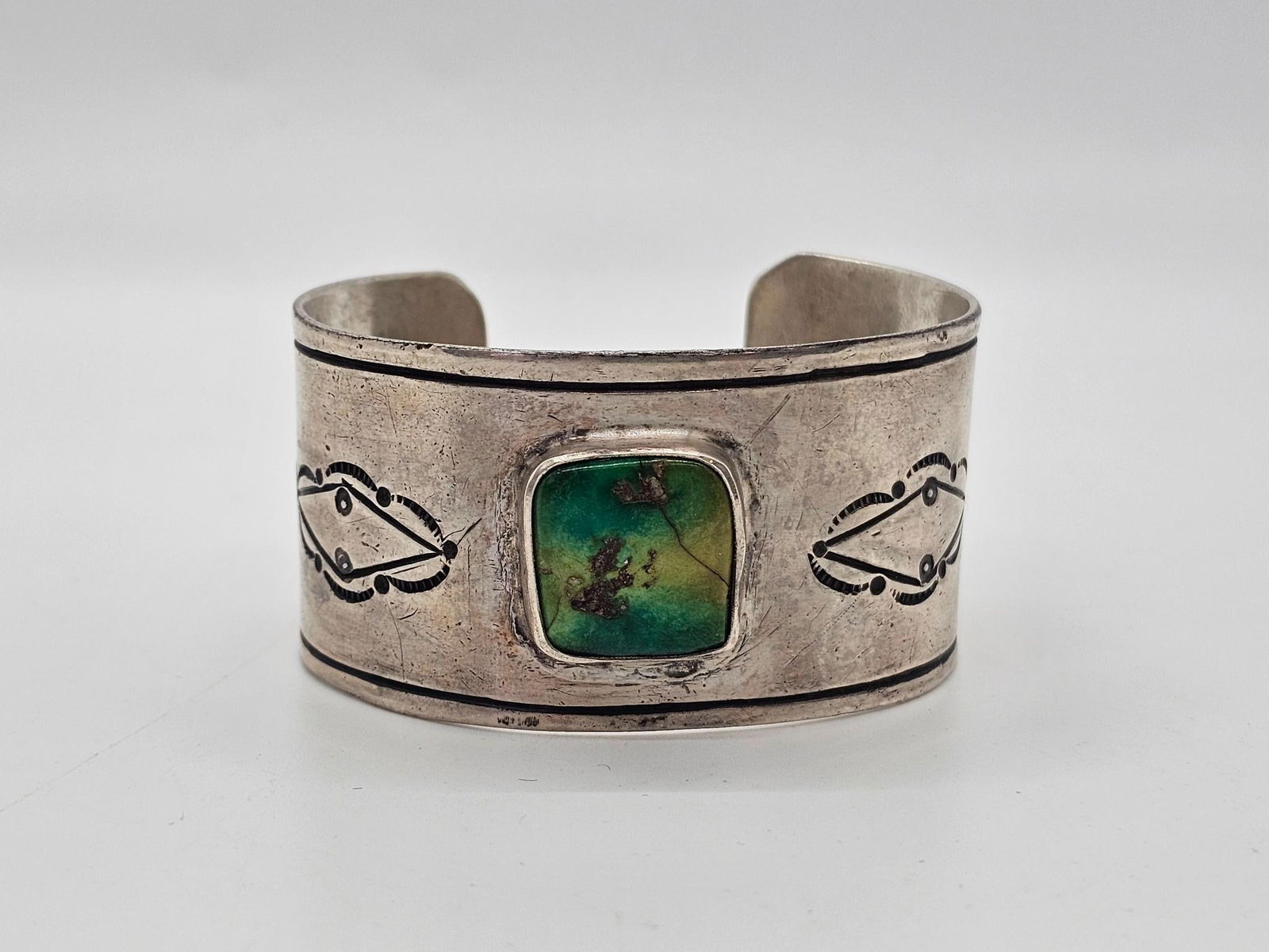 Navajo Royston Turquoise & Silver Cuff Bracelet (1 of 8)