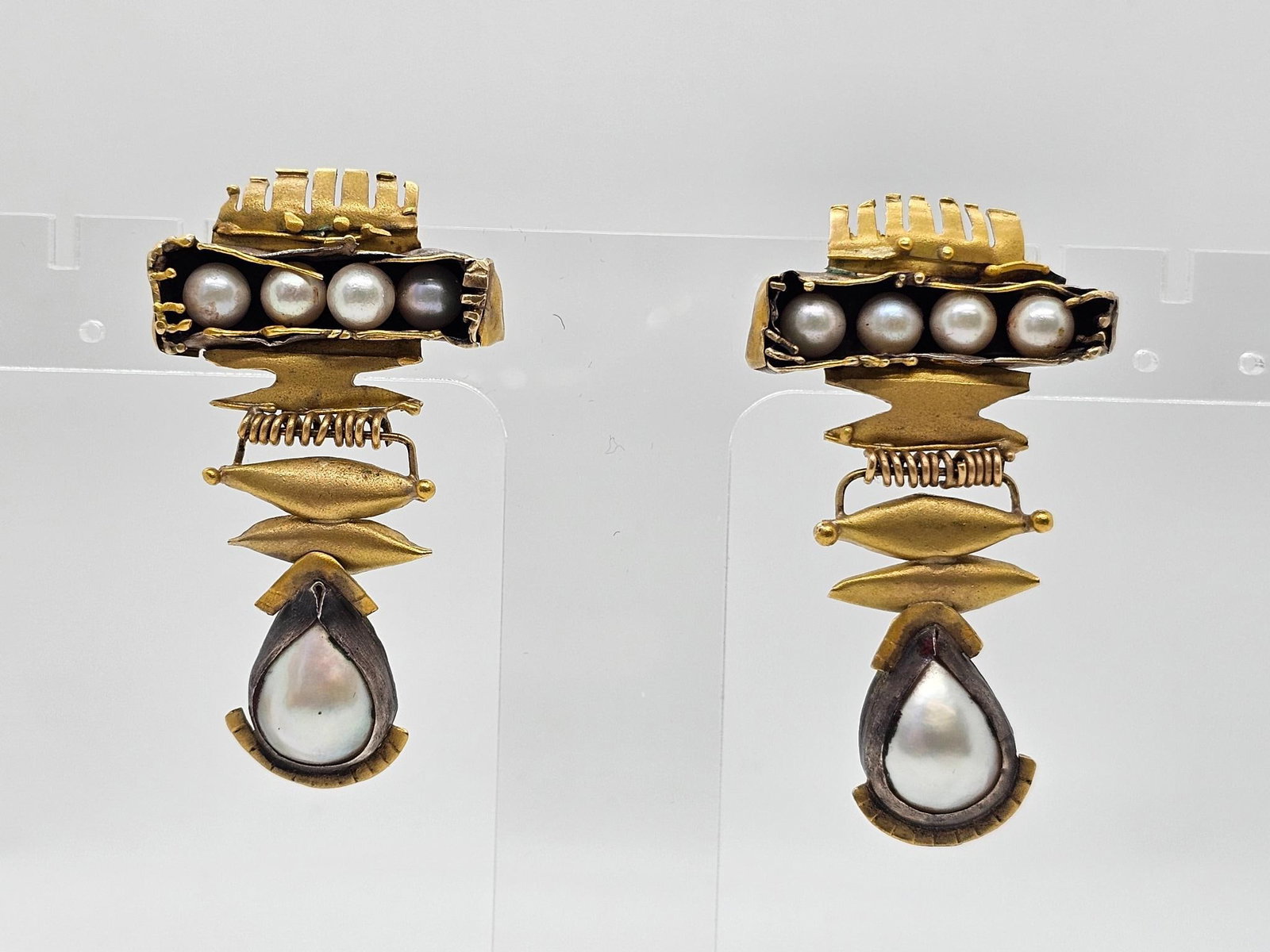 Judith Kaufman 22k, 18k & .999 Silver Earrings: This set of earrings is by the artist "Judith Kaufman" as signed on the back. Made of both 22K & 18K with .999 silver accents this is a uniquely designed set. Has inset pearls throughout, measures 2"L