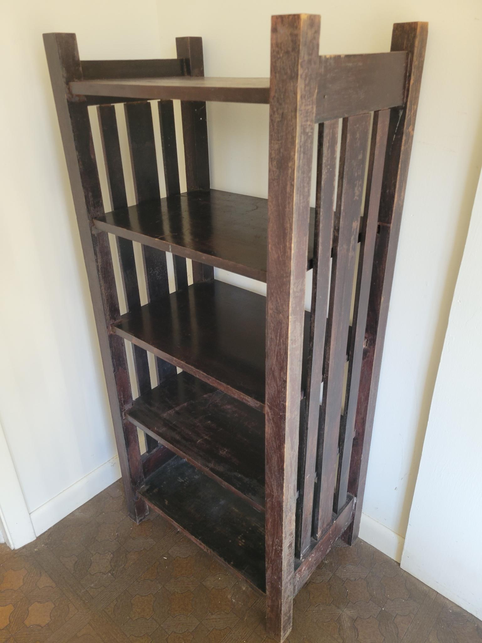Arts & Crafts Era Mission Oak Bookshelf (1 of 5)