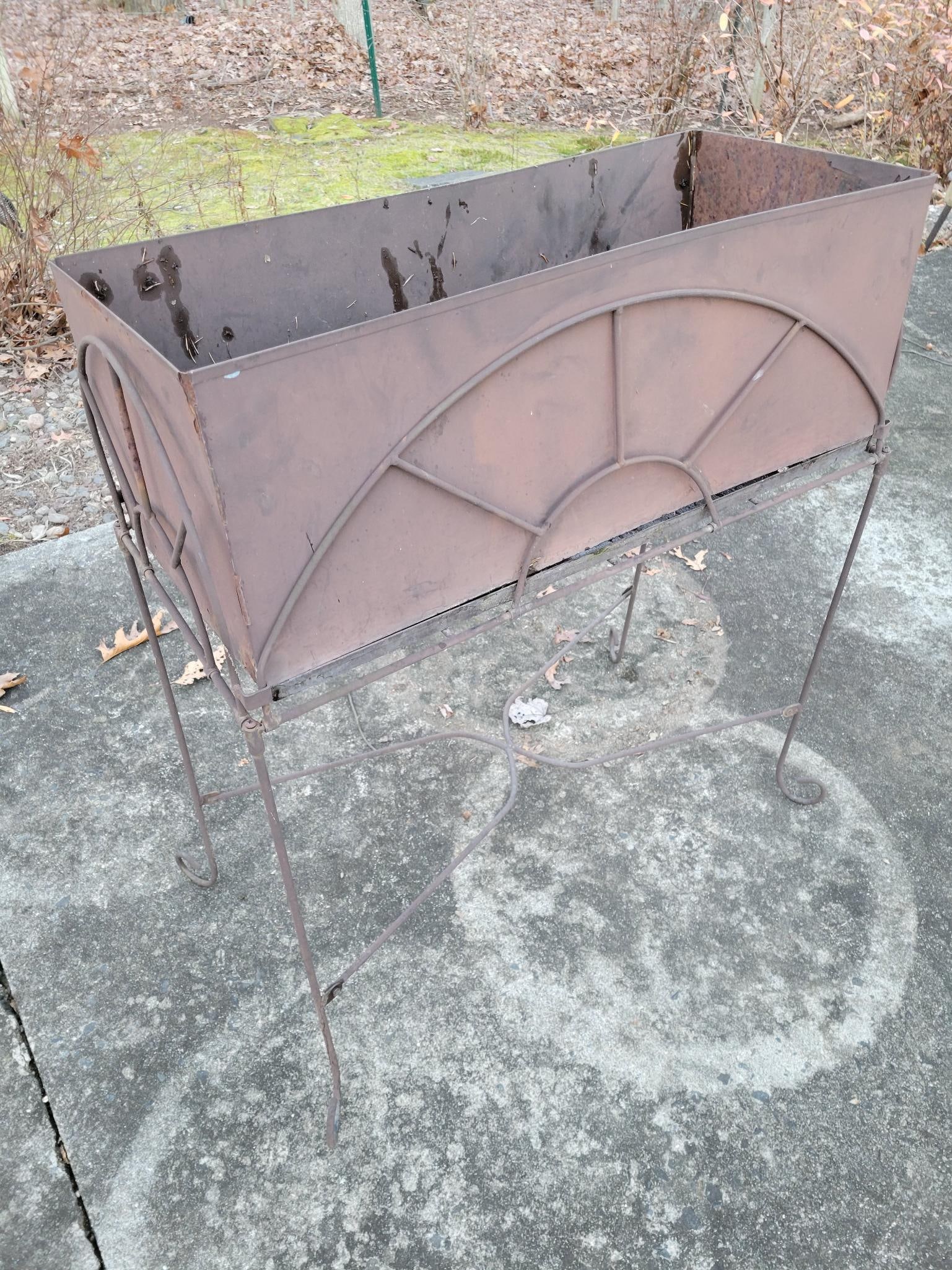 Vintage Metal Planter (1 of 6)