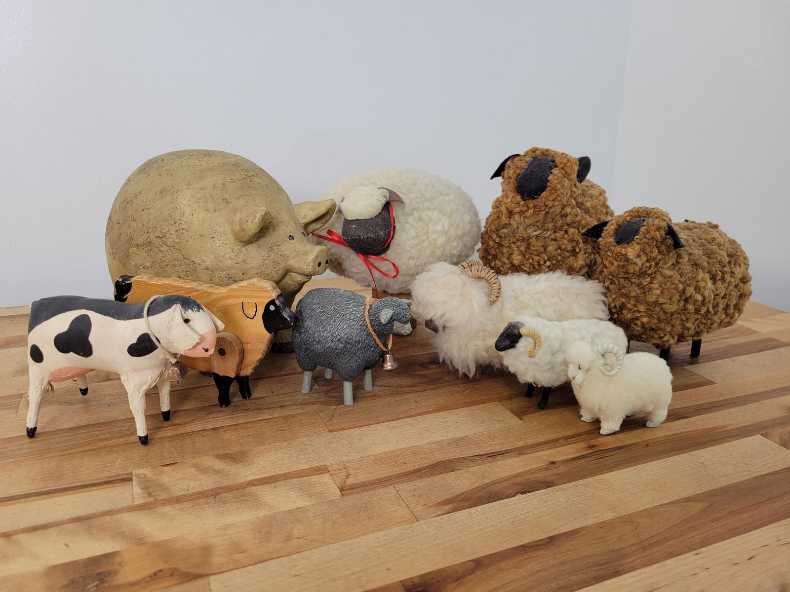Grouping of Farm Animal Figures (1 of 4)