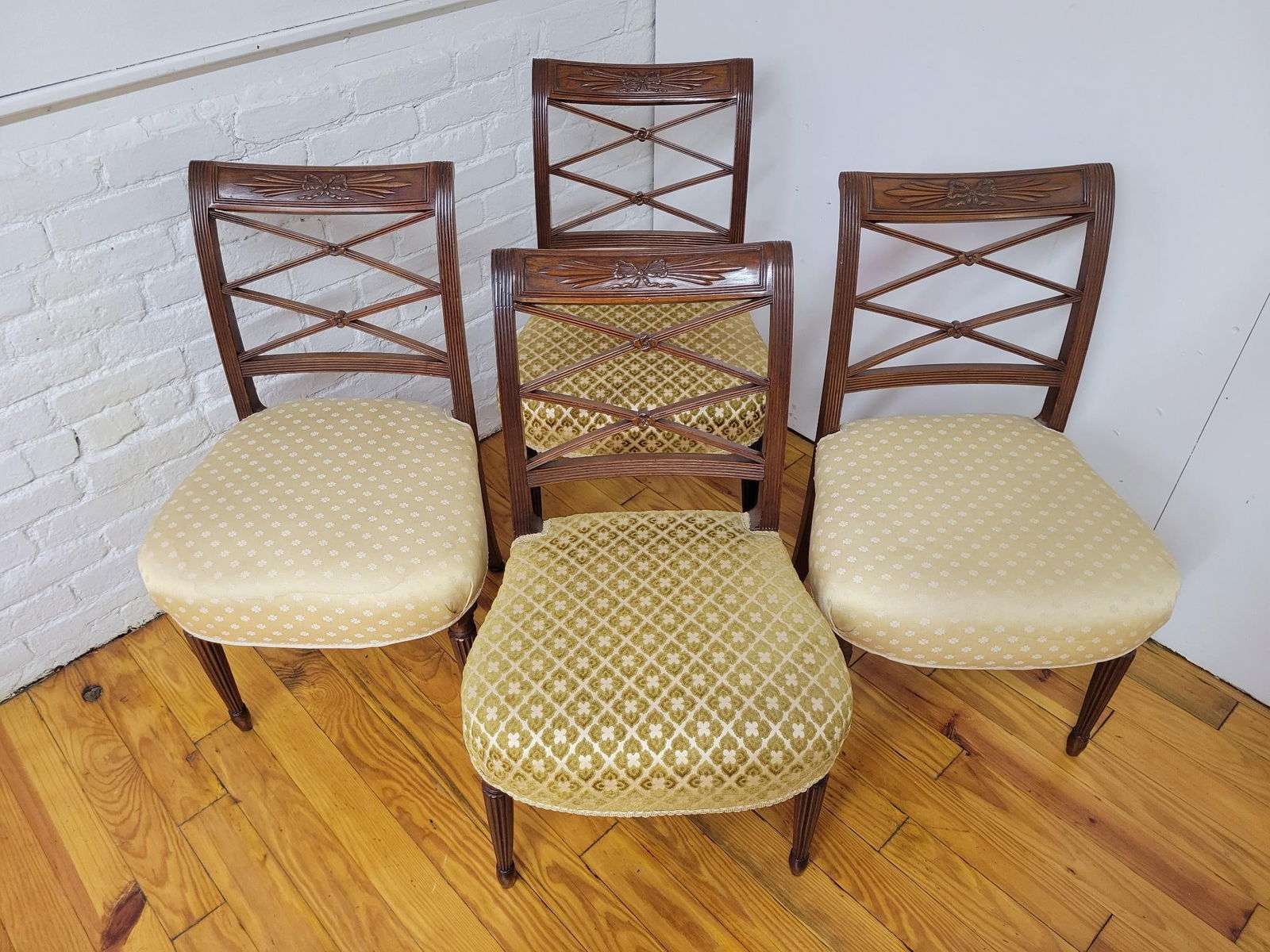Set of 4 Antique Cross Back Dining Chairs (1 of 20)