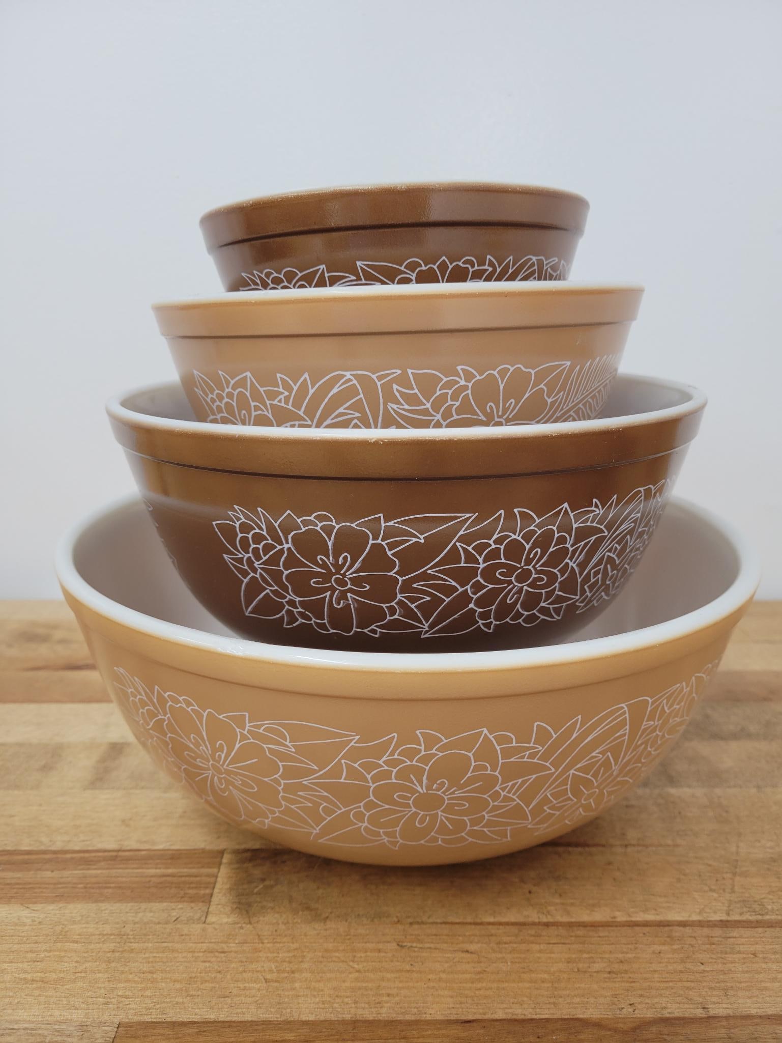 Vintage Pyrex "Woodland" Mixing Bowls (1 of 20)