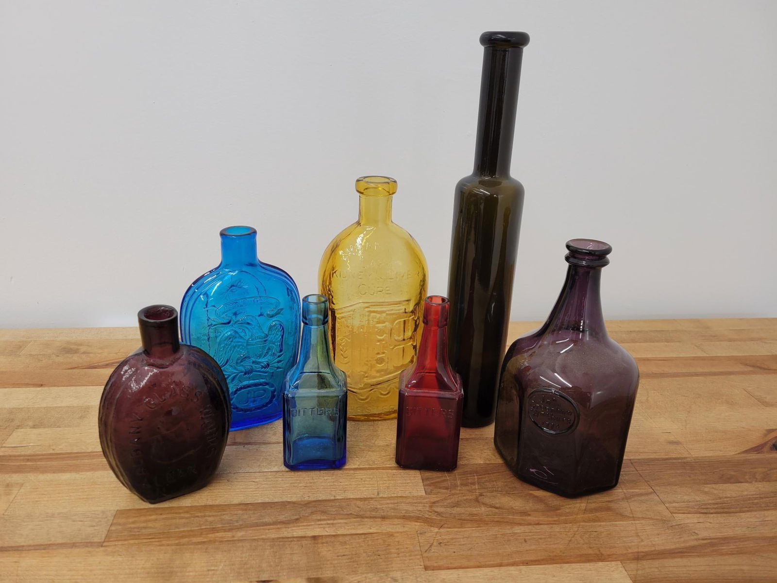 Estate Lot of Antique Bottles - 7 pc (1 of 16)