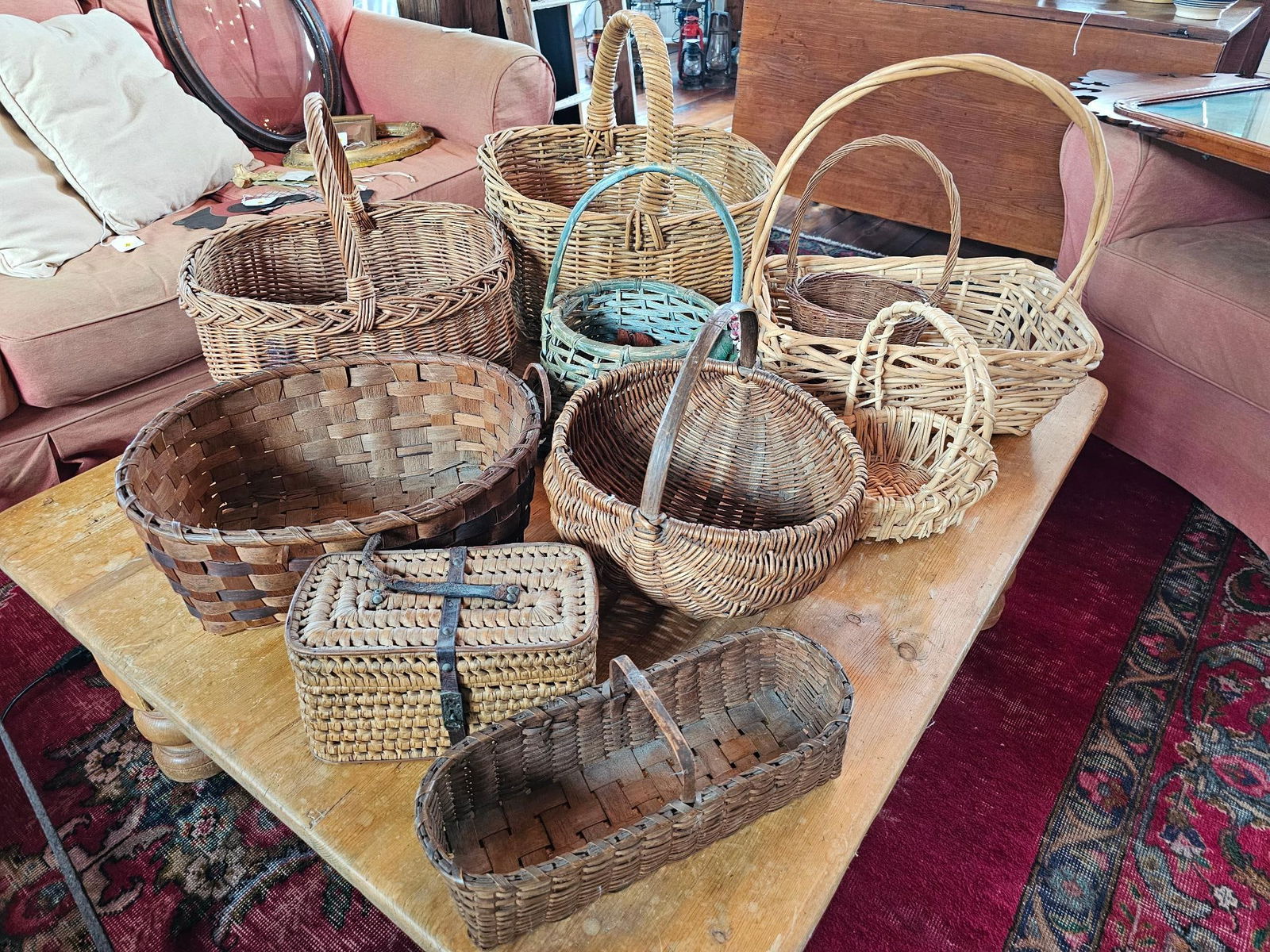 Estate Lot Antique/Vintage Baskets (1 of 15)