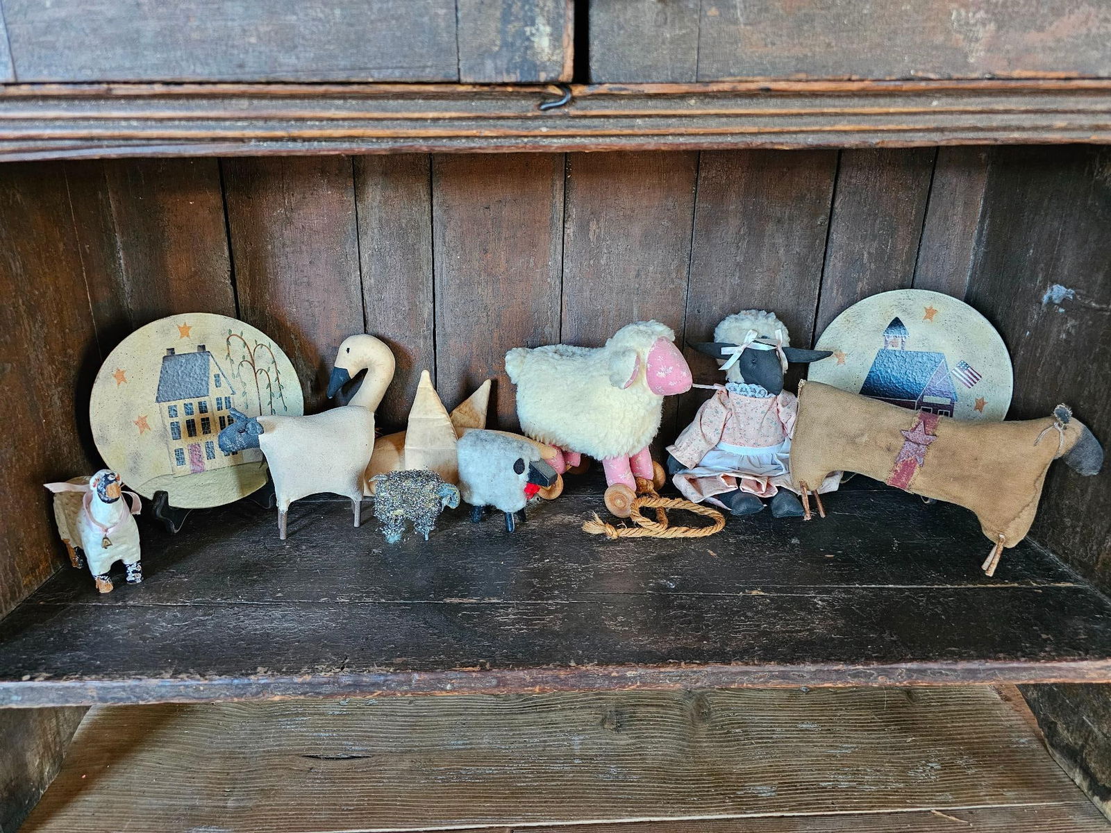 Primitive Farmhouse Estate Grouping: This lot includes all of the farmhouse style decorative objects seen in the photos, many appear to be vintage or older in age with some pieces being signed. See photos for lot contents and detailsMeas