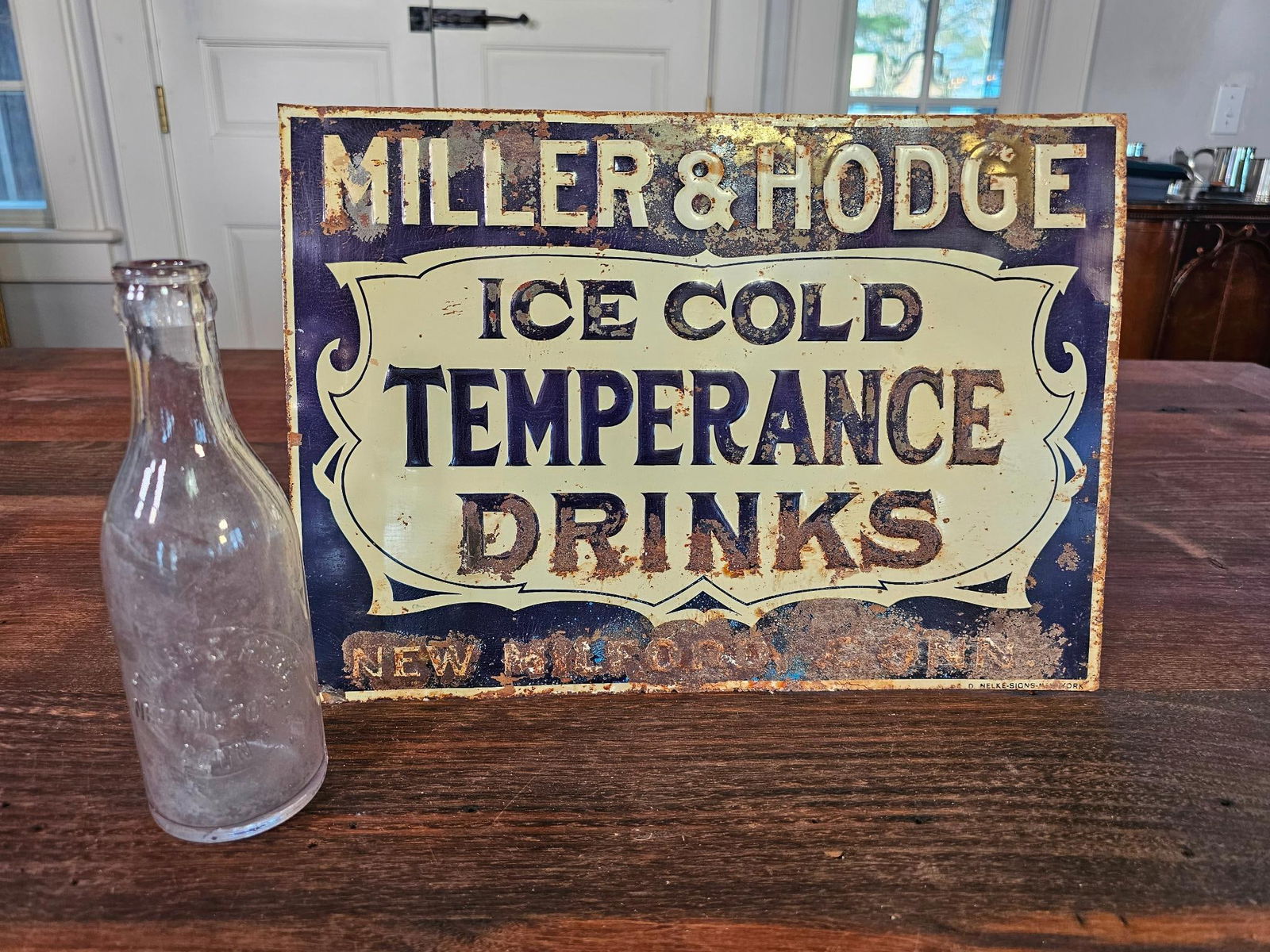 Antique "Miller & Hodge Ice Cold Drinks" Tin Sign (1 of 10)