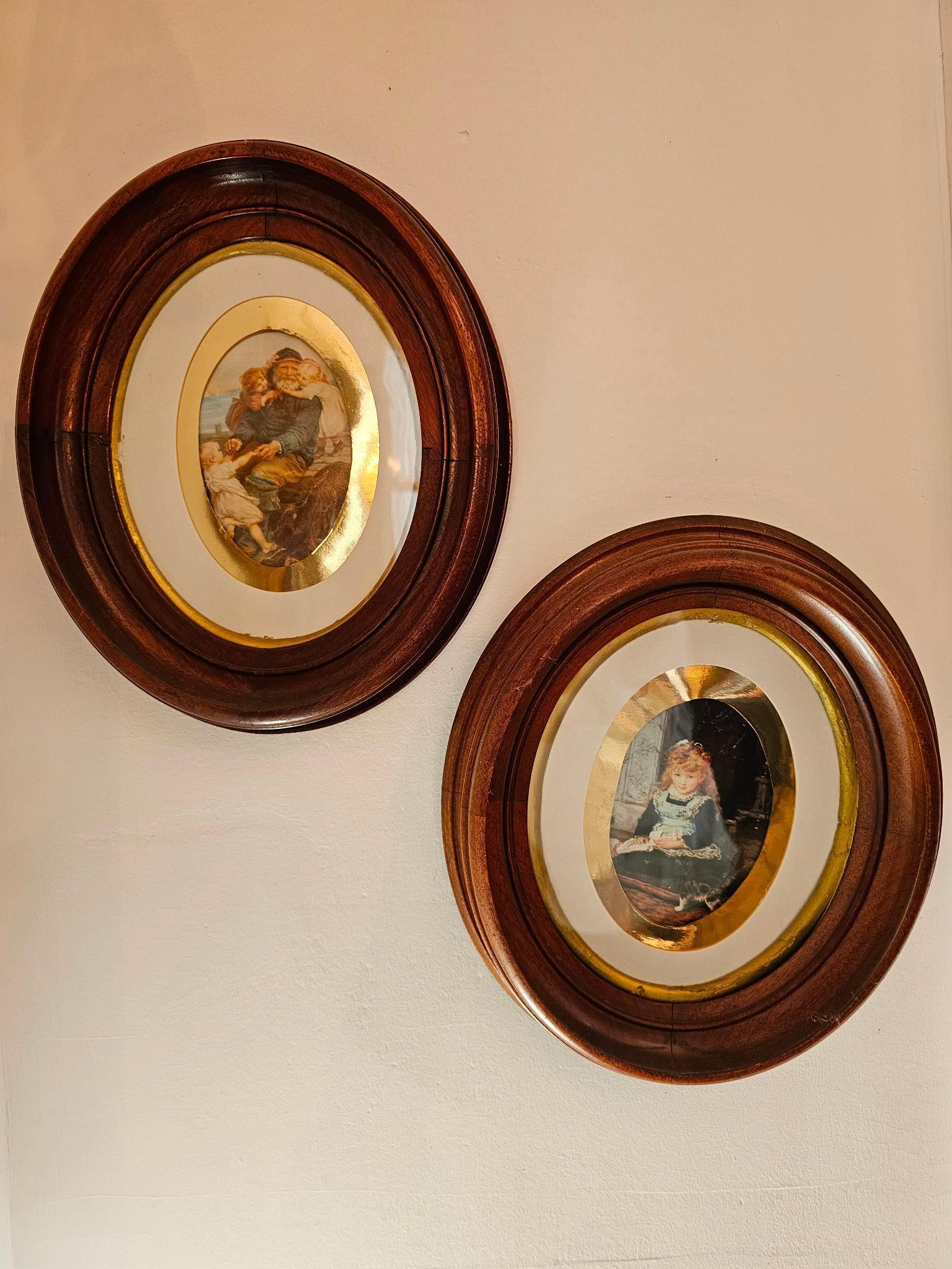 Pair of Victorian Framed Oval Prints (1 of 5)