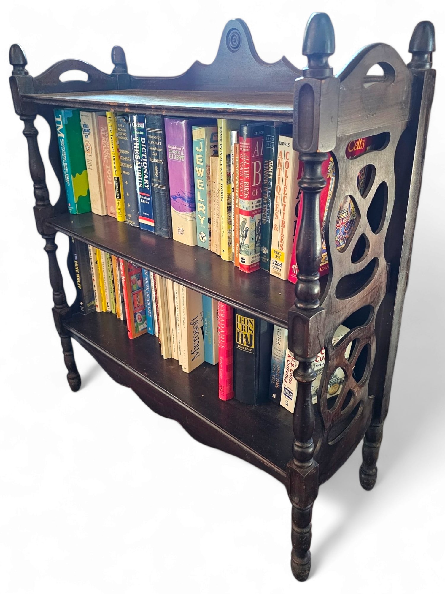 Antique Mahogany Wood shelf w/ Books: This lot includes an early 20th century mahogany bookshelf with turned wood legs and 2 shelves. Includes all of the book as well, in overall good antique condition showing expected ware from age and u