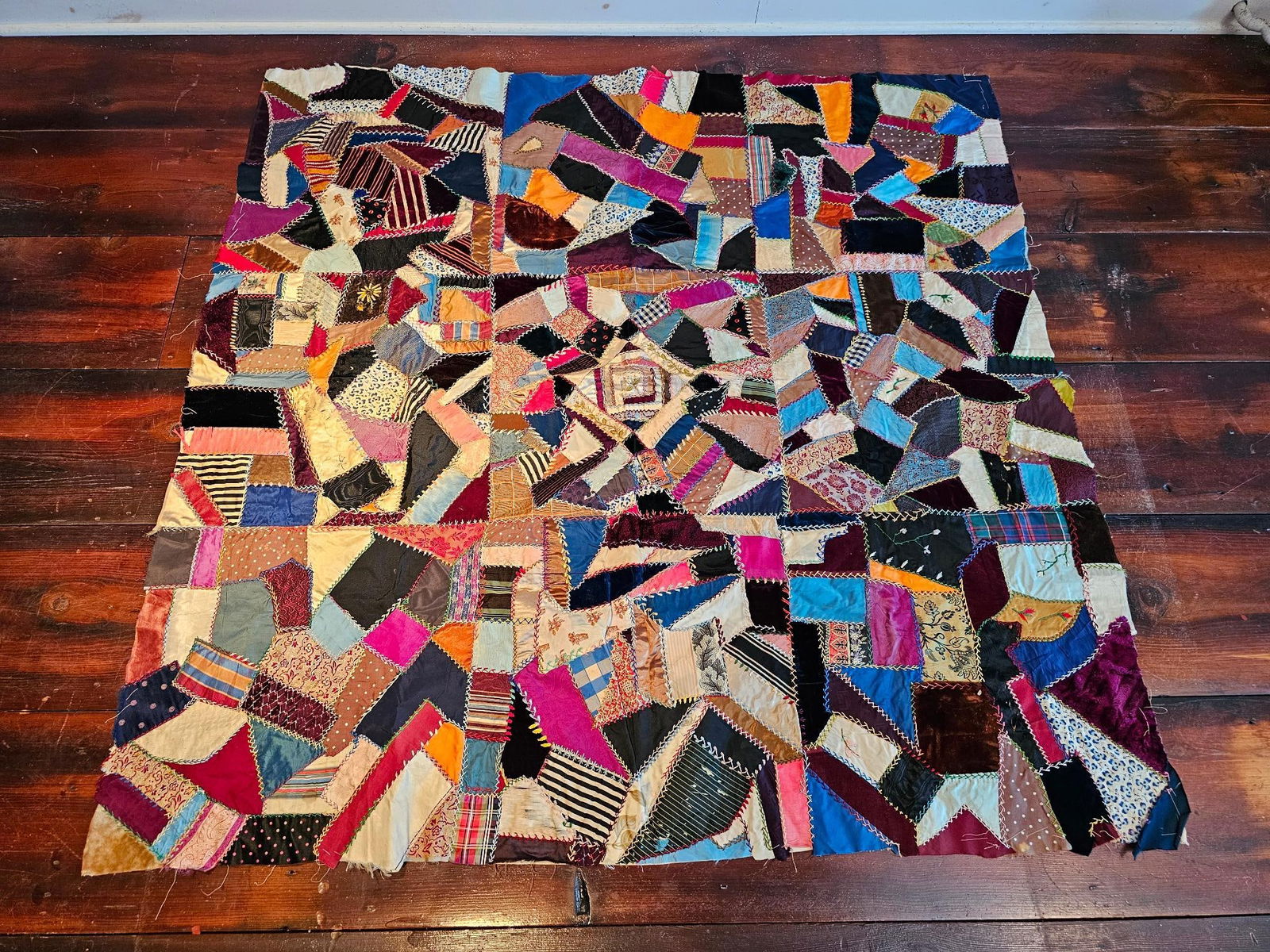 Estate Found Vintage Handmade Quilt - Lot 2 (1 of 5)
