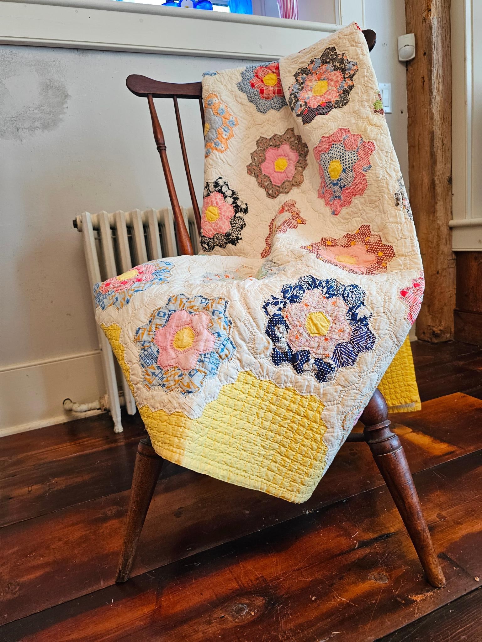 Estate Found Vintage Handmade Quilt - Lot 6 (1 of 8)