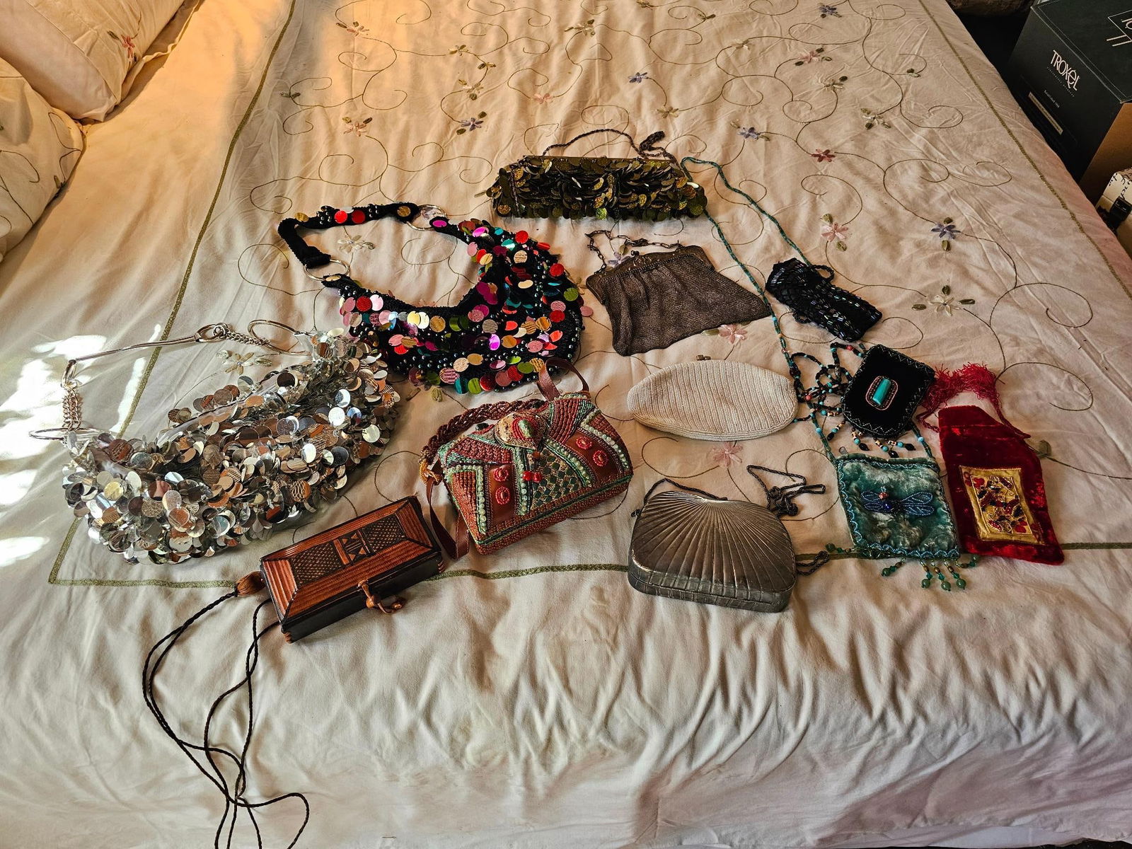 Grouping of Vintage Clutch Purses (1 of 10)