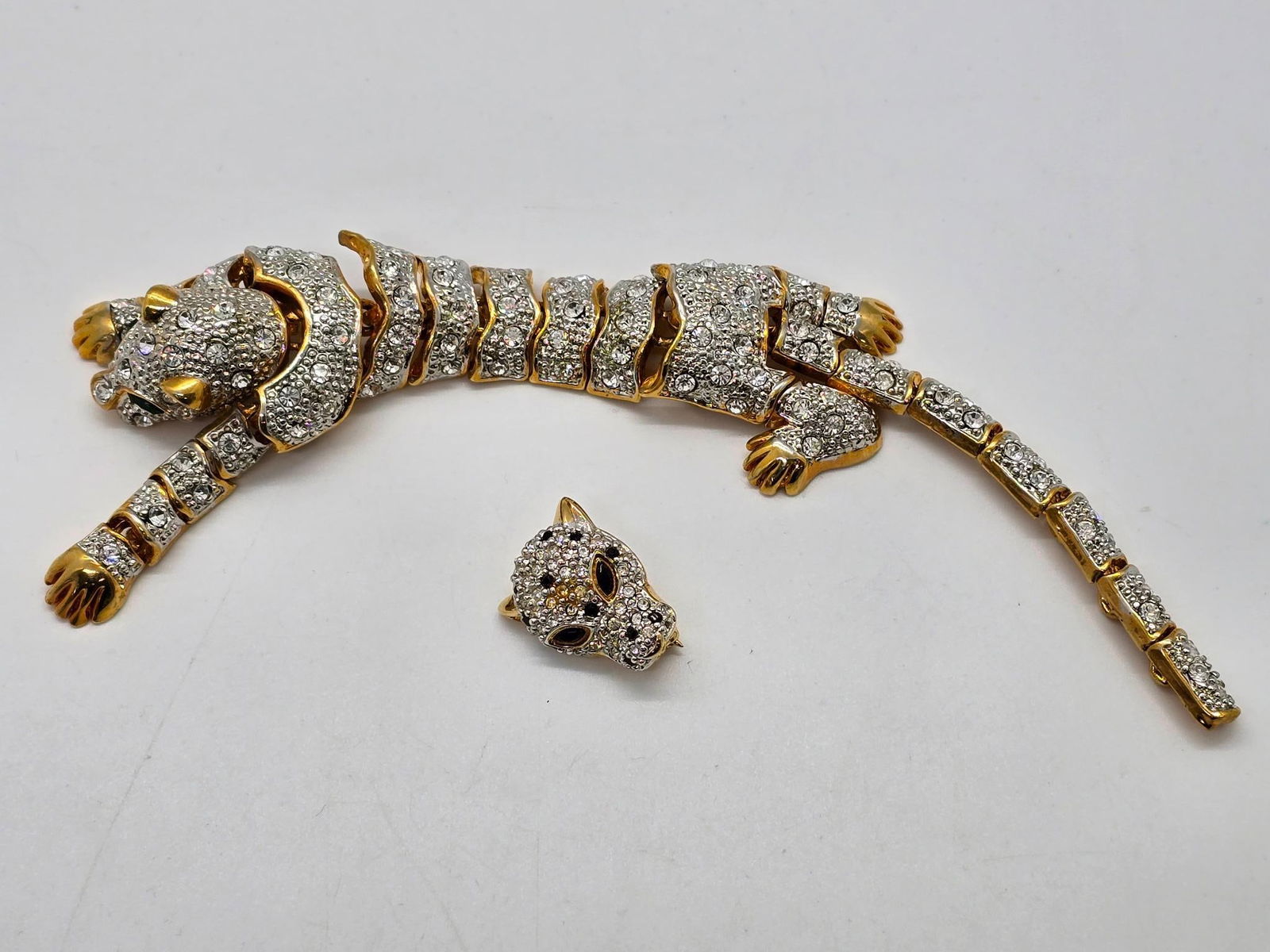 Fine Costume Jewelry Bejeweled Panther Brooch (1 of 20)