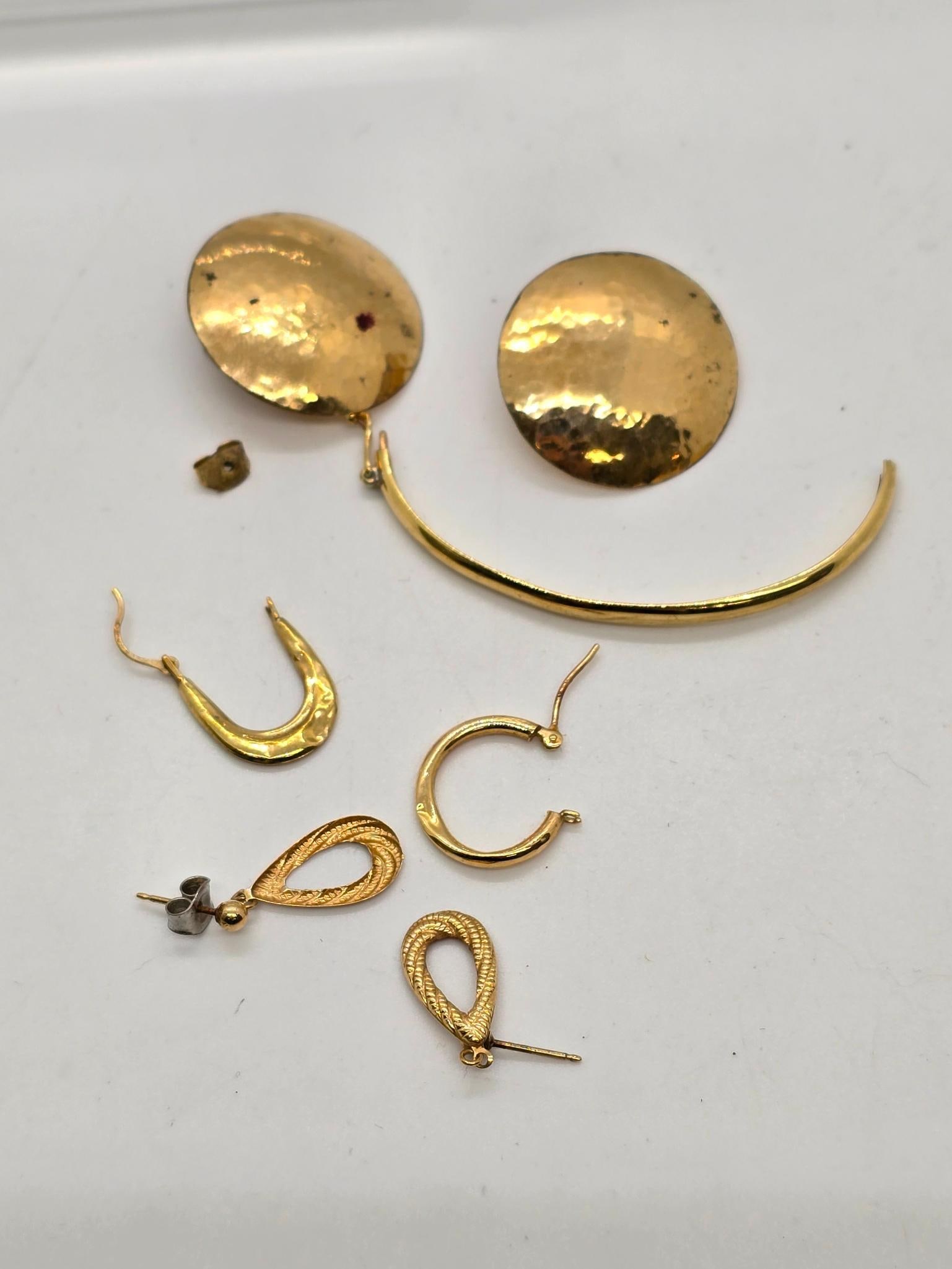 Small Grouping of 10K Gold Jewelry - Scrap Lot (1 of 4)