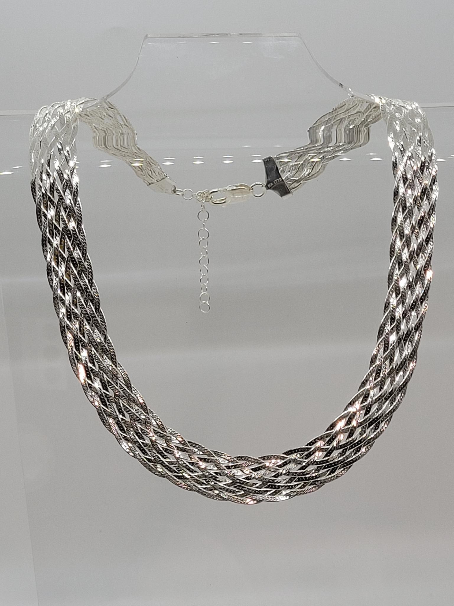 Vintage Italian KA 1772 925 Silver Necklace: Description: incredible vintage Italian KA 1772 925 sterling silver necklace (24.9g)