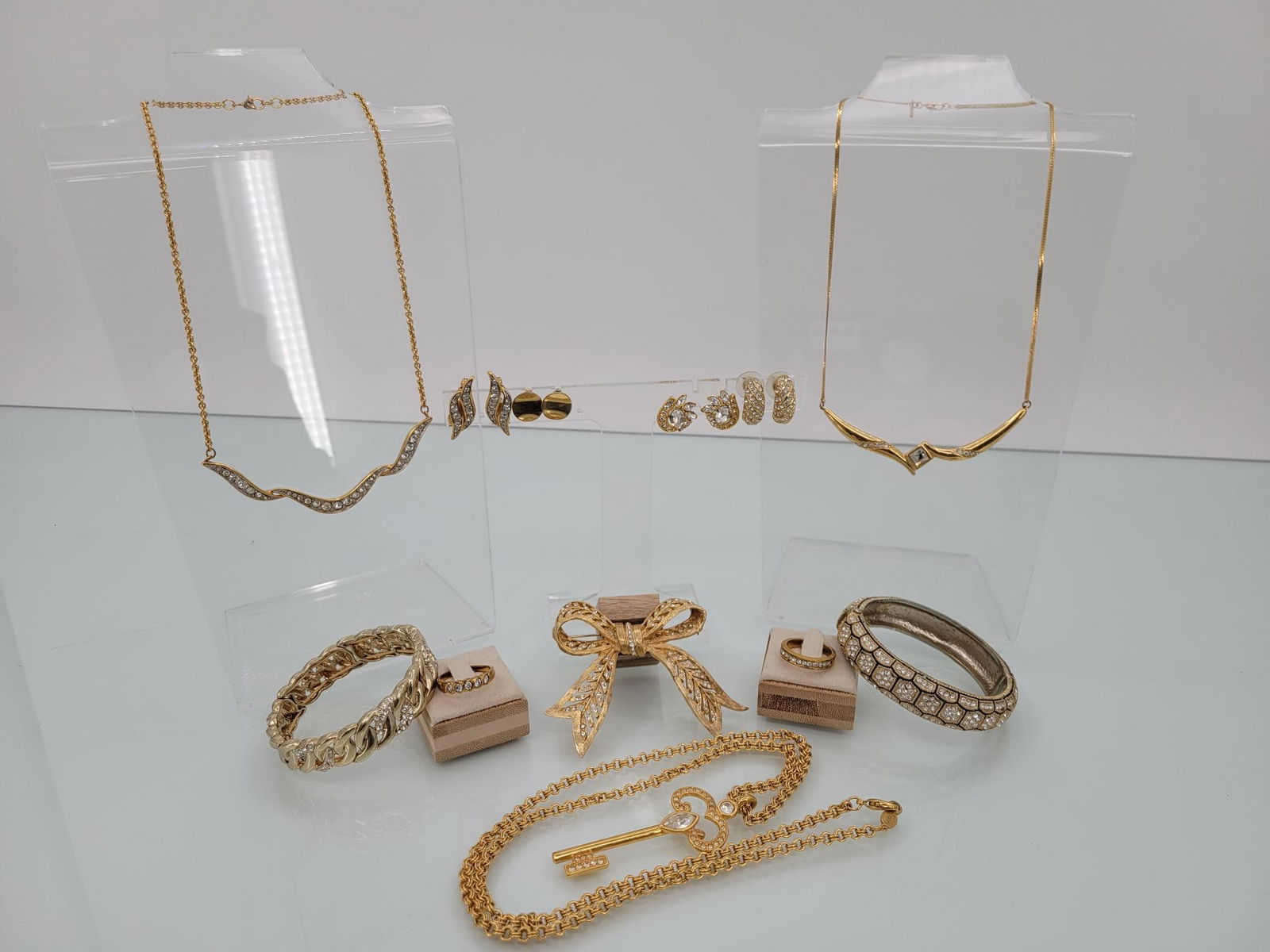 Glittering Gold Toned Costume Jewelry (1 of 11)