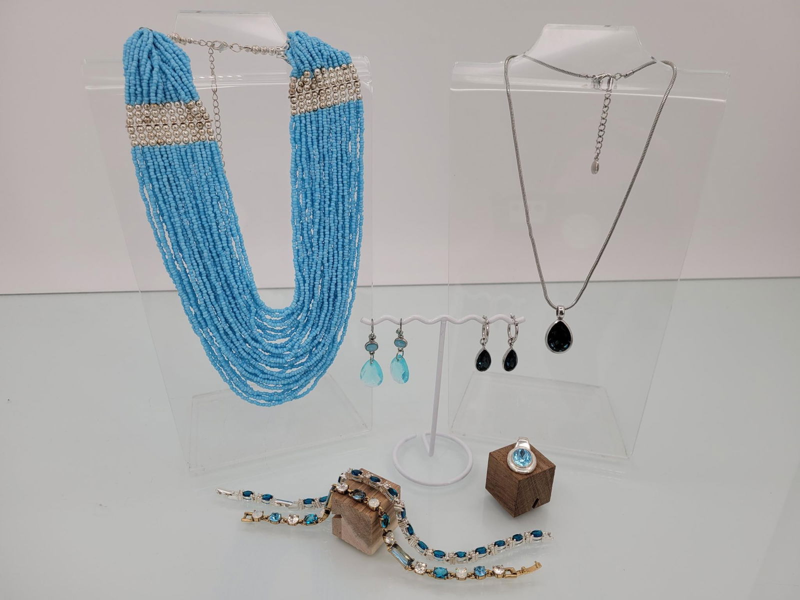 Blue Topaz/Aquamarine Toned Costume Jewelry (1 of 11)