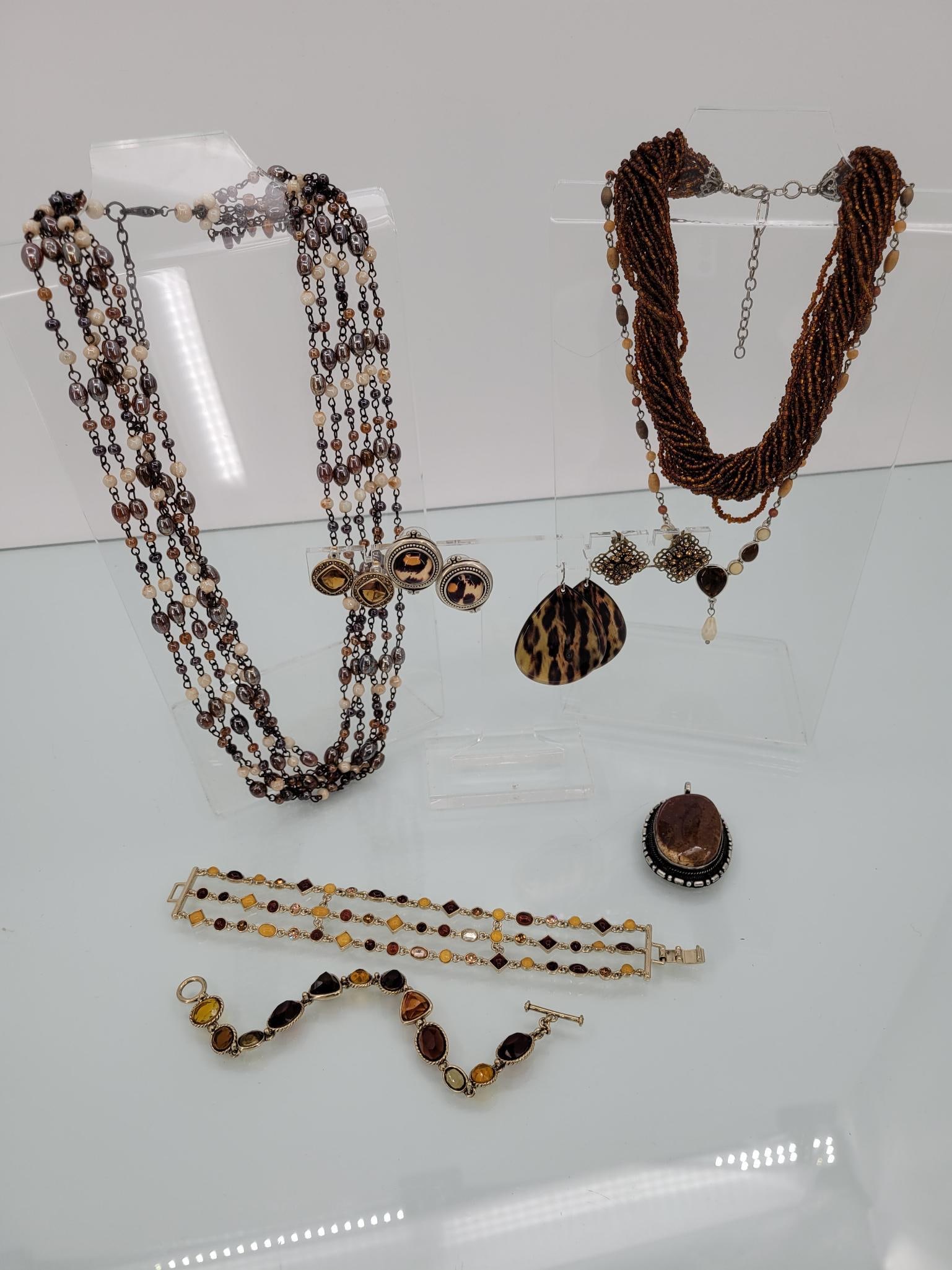 Leopard Toned Beaded Jewelry (1 of 11)